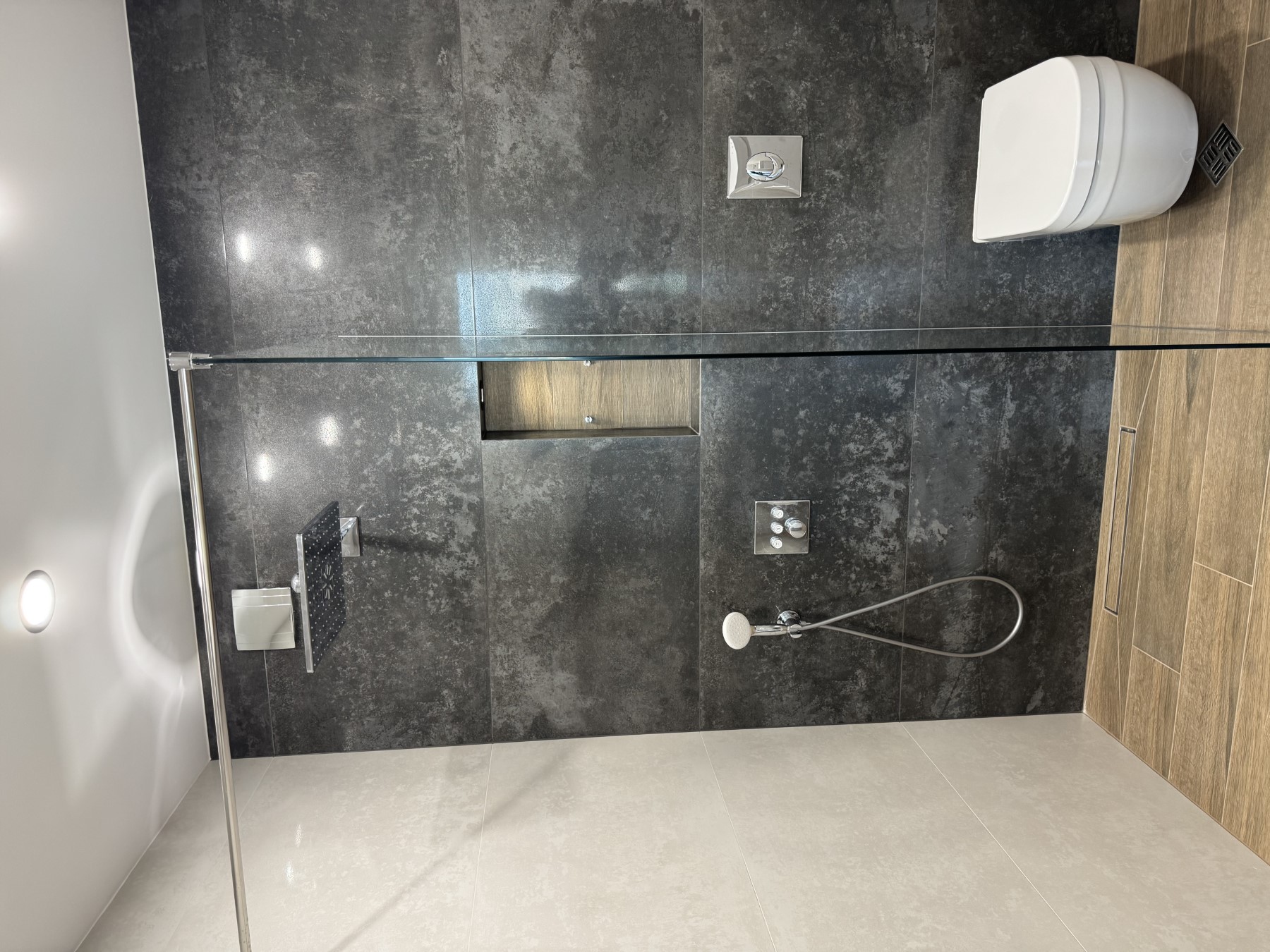 Модерно жилище "Сграда К-55" image